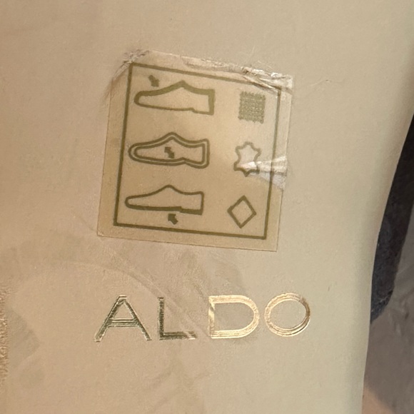 Beautiful Aldo Grey Suede Platform Heels with Gold Metal Accents, Size 9 - Picture 11 of 15